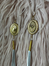 Long tassle buckle