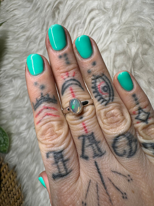 Opal size 7