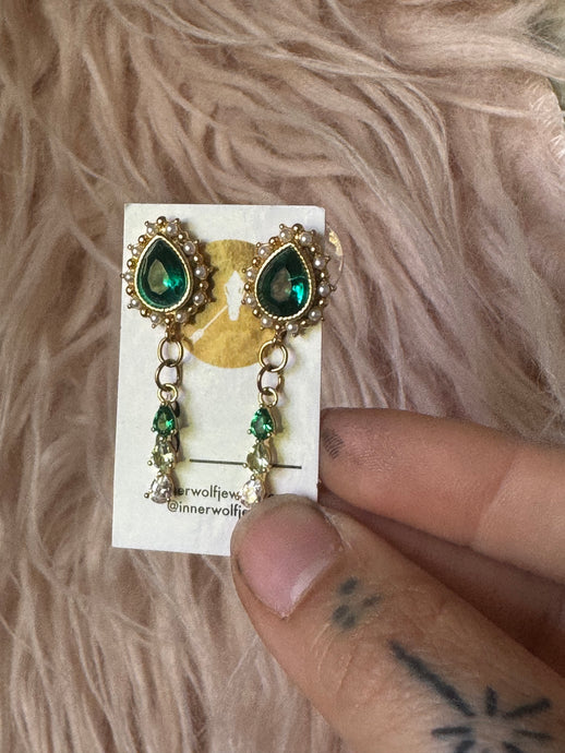 Emerald pearls