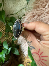 Labradorite moon size 7