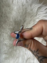 Snake opal size 8