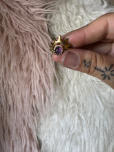 Glad burst amethyst