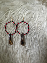 Red hexagon buffalo teeth