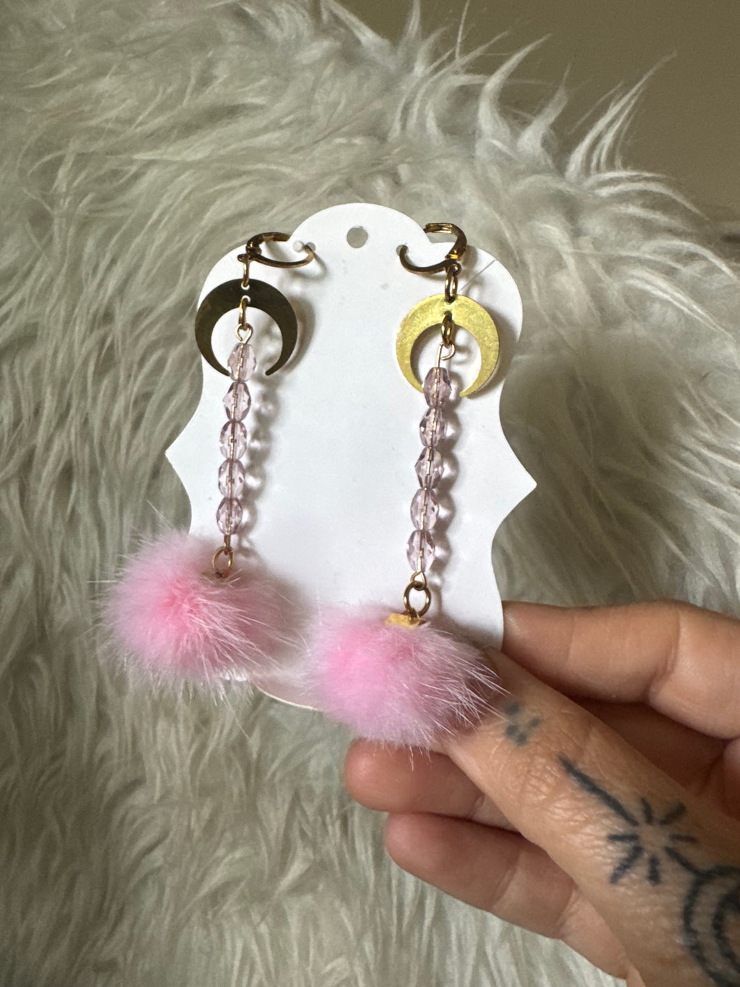Mink puff