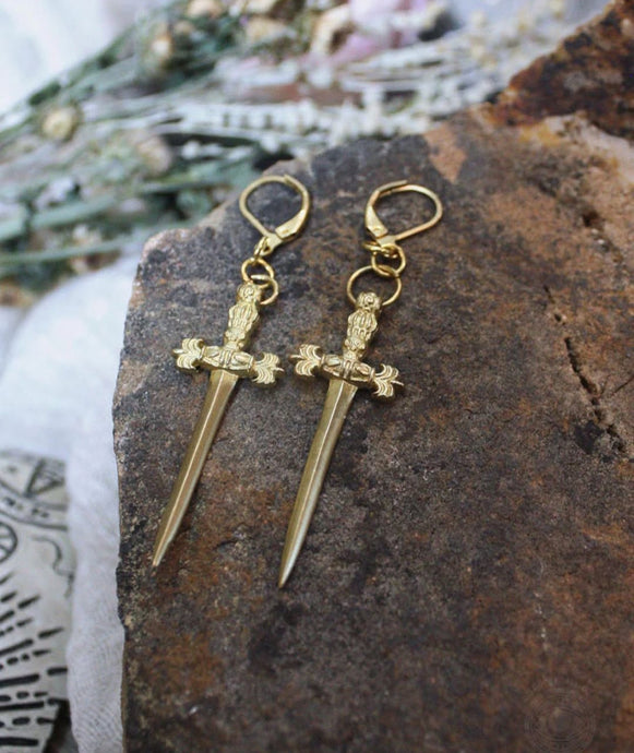 Gold dagger