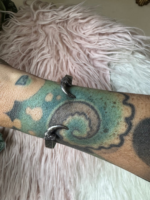 Small eagle talon bracelet