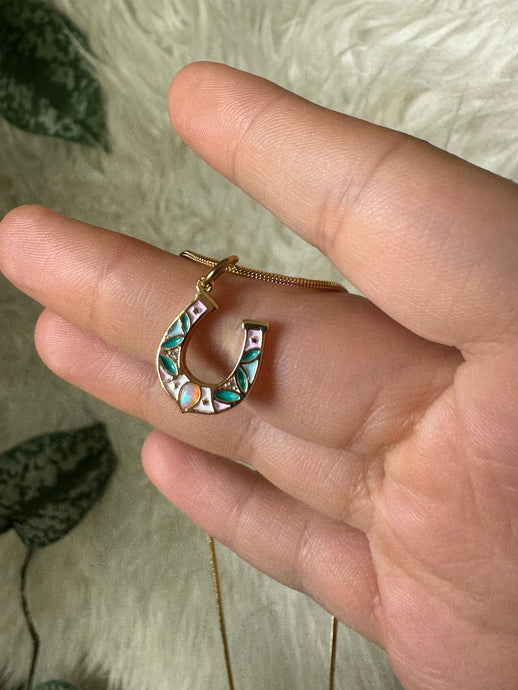 14k Gold enamel horse shoe