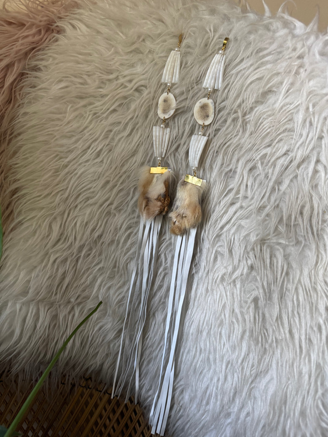 Antler Denatelium white