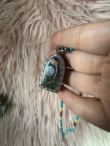 Mini coyote claw shrine