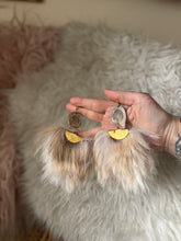 Caribou antler fox fur